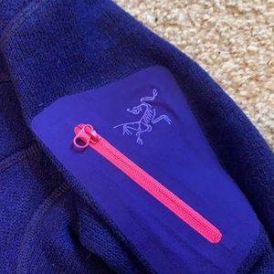 VINTAGE ARC’TERYX Women’s zip up